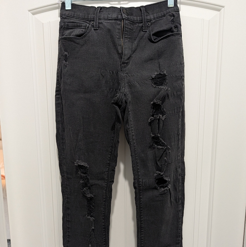 Mudd Distressed Skinny Jeans